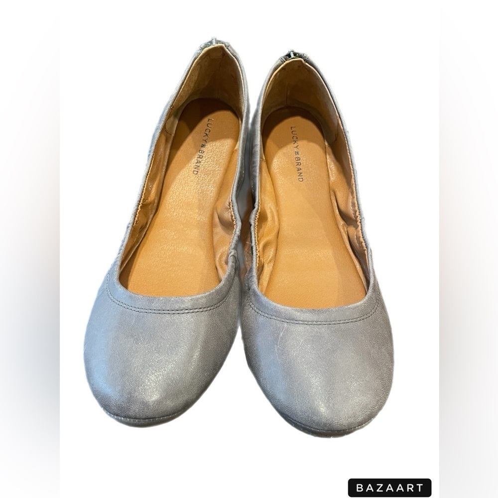 Lucky Brand gray leather flats with zipper back. Size 10 M Bin SH 10